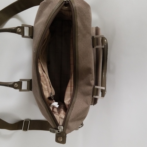 World Bound Beige Carry On Shoulder Bag Luggage - Picture 5 of 8